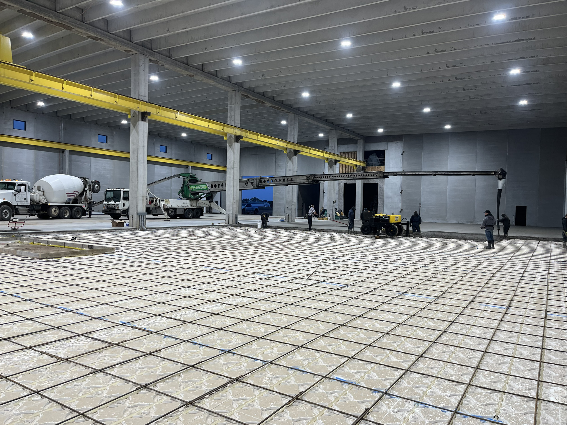 Telebelt spanning a large commercial floor project